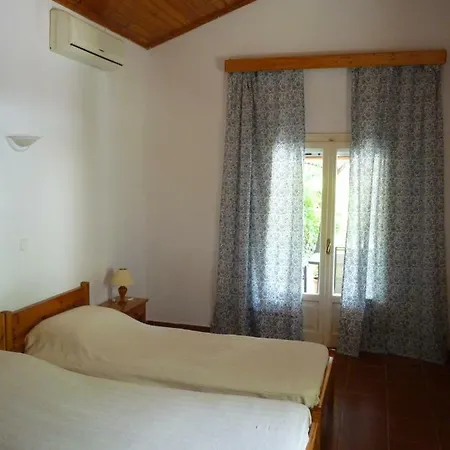 Emely Apartment *